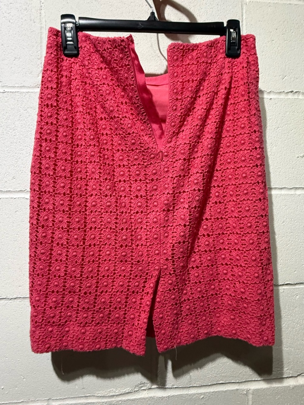 Ann Taylor Coral Pink Crochet Pencil Skirt - Picture 3 of 3